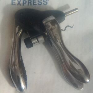 Crate& Barrel Easy Grip Deluxe Corkscrew